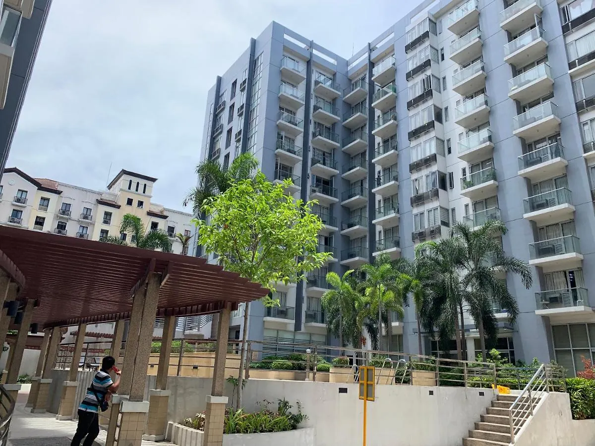 Apartment Resorts World Condo Manila Philippines