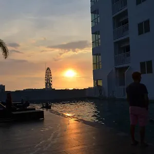 Jovic's At Breeze Residences. Apartment