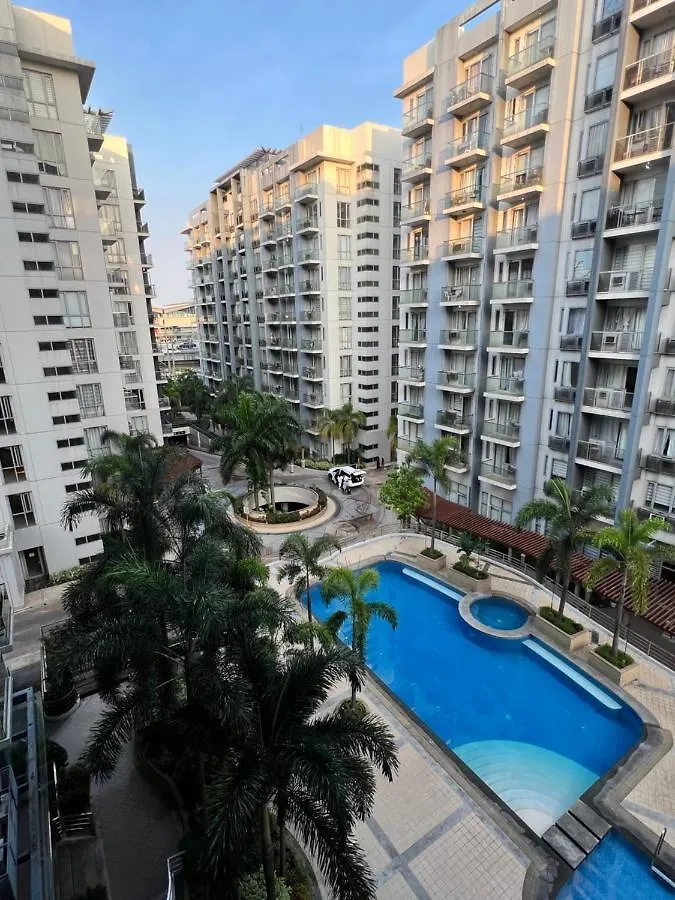 Resorts World Condo Manila Apartment